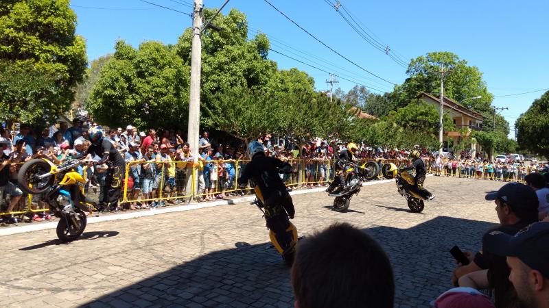 Apresentação: MA Street Wheeling Show